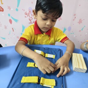 format: 0; filter: null; fileterIntensity: null; filterMask: null; captureOrientation: 90;
runfunc: 0; algolist: 0;
multi-frame: 1;
brp_mask:0;
brp_del_th:0.0000,0.0000;
brp_del_sen:0.0000,0.0000;
motionR: 0;
delta:1;
bokeh:1;
module: remosaic;hw-remosaic: false;touch: (-1.0, -1.0);sceneMode: 13107200;cct_value: 0;AI_Scene: (-1, -1);aec_lux: 320.0;aec_lux_index: 0;albedo: ;confidence: ;motionLevel: -1;weatherinfo: weather?Hazy sunshine, icon:14, weatherInfo:108;temperature: 40;